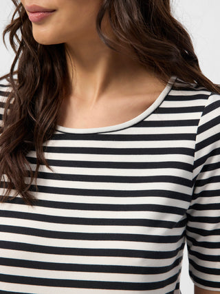 REDGREEN WOMAN Hedy Short Sleeve T-shirt Short Sleeve Tee 199 Black Stripe